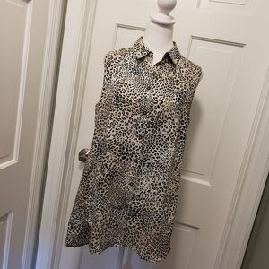 EUC Chico's Animal Print 100% Linen Sleeveless Button Front Top, Size 1=8/10